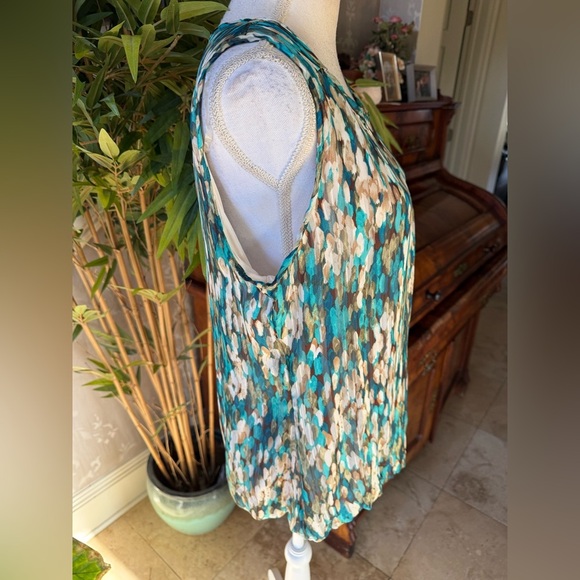 Roz and Ali ladies sleeveless NWT short sleeve blouse with necklace (removable) - Picture 9 of 13